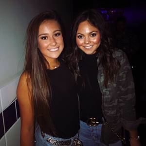 Meet your Posher, Macie